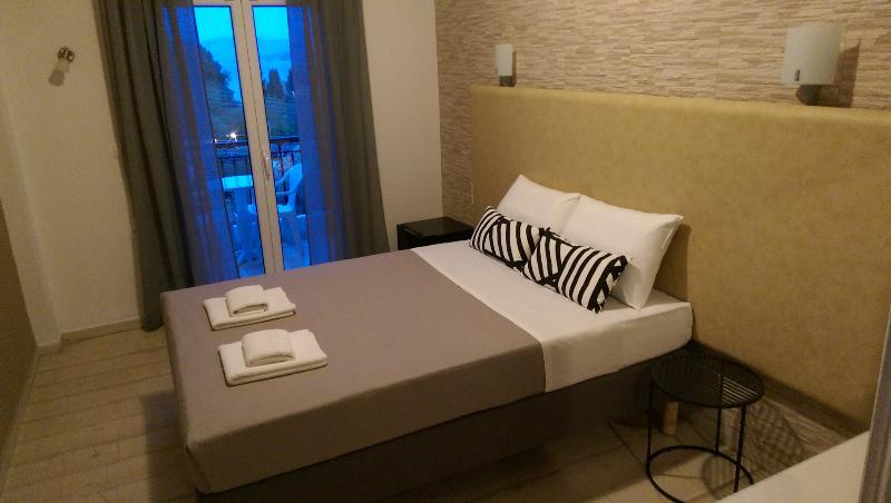Tina Hotel Limni  Ngoại thất bức ảnh